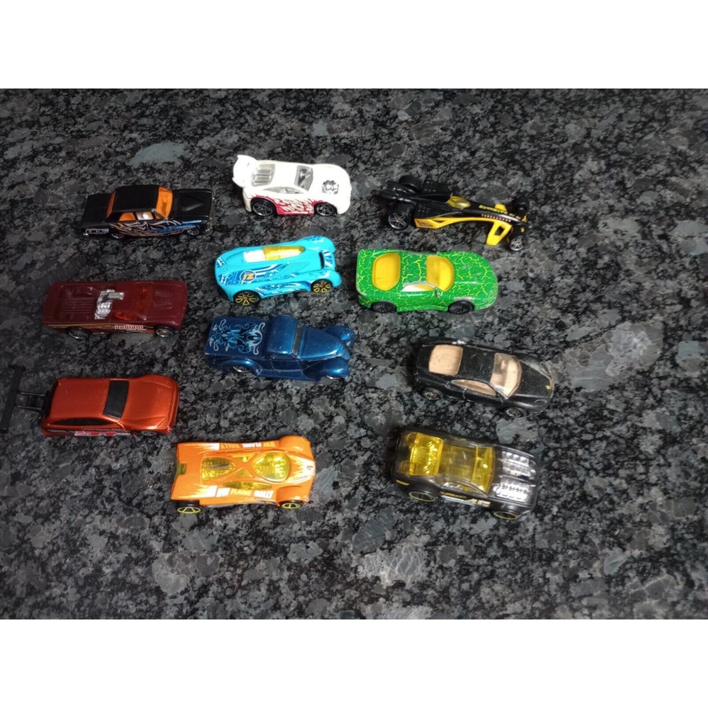 Hot Wheels Lot of 11 1993 - 2004 Separated by year in pictures for Collectors